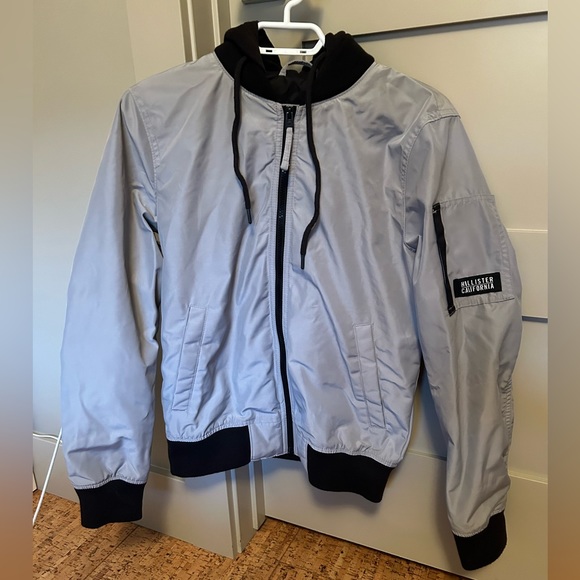 Hollister Jacket - Picture 1 of 3